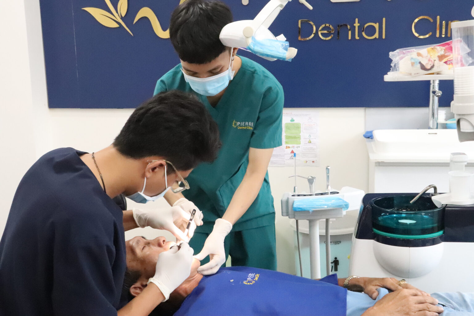 nha khoa chuyen cấy ghep implant (49)